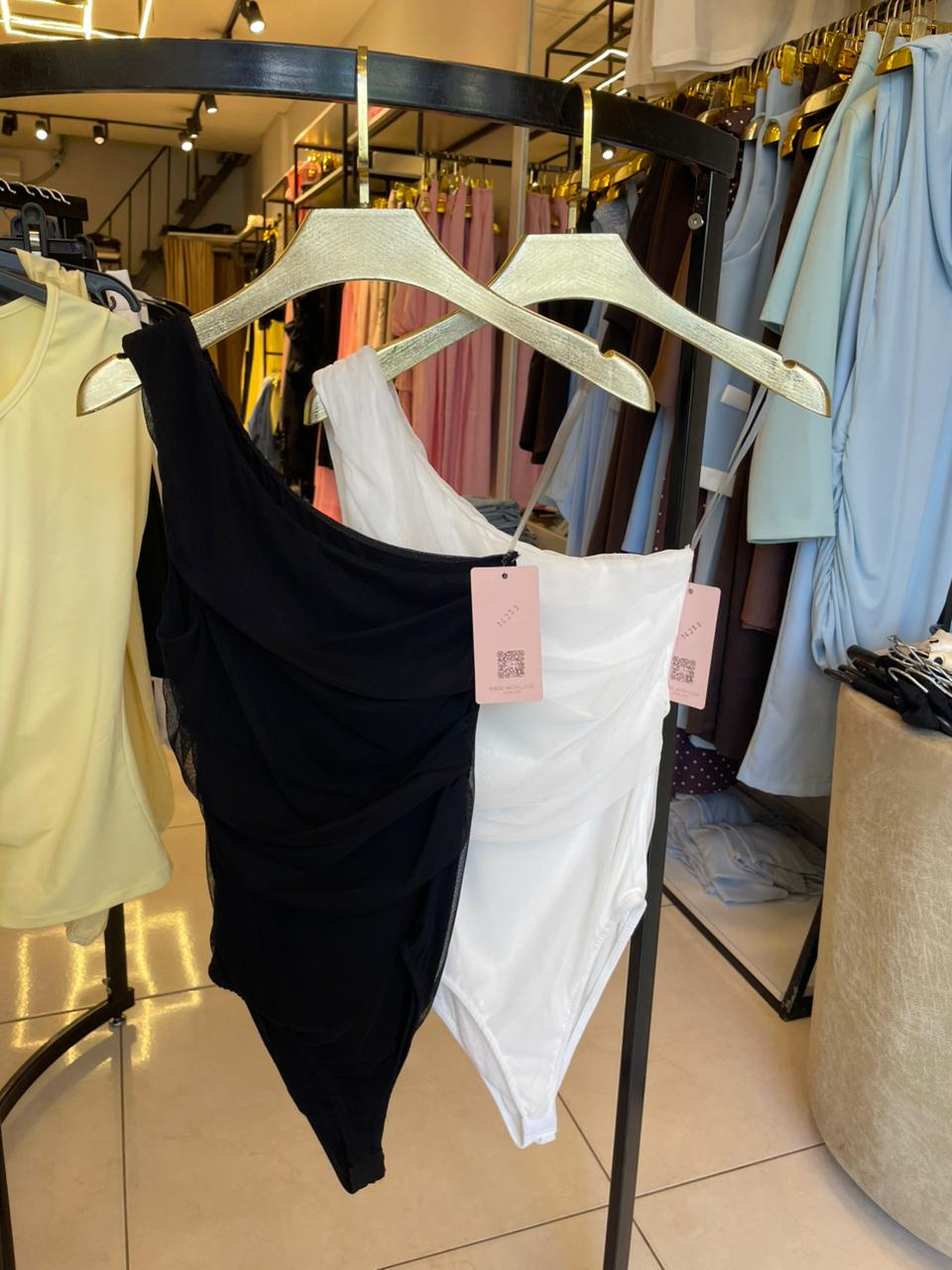One-shoulder Fitted Body