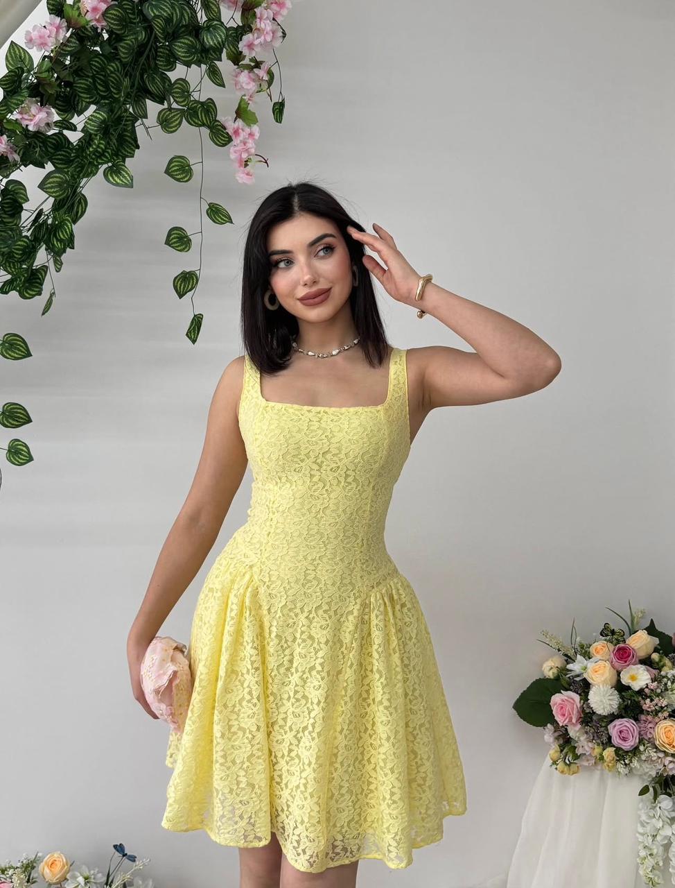 Dentelle Mini Dress