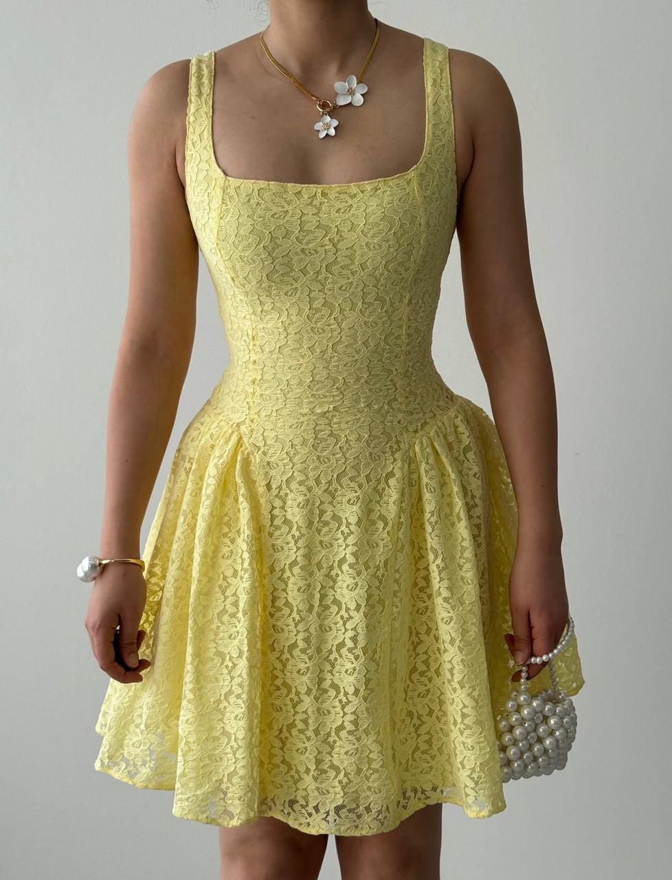 Dentelle Mini Dress